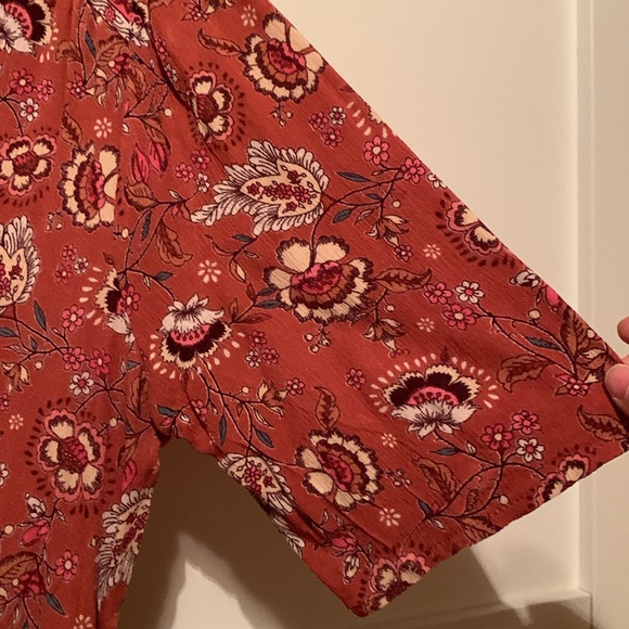 This summery maxi dress by Knox rose is on sale for $20 - Picture 3 of 4